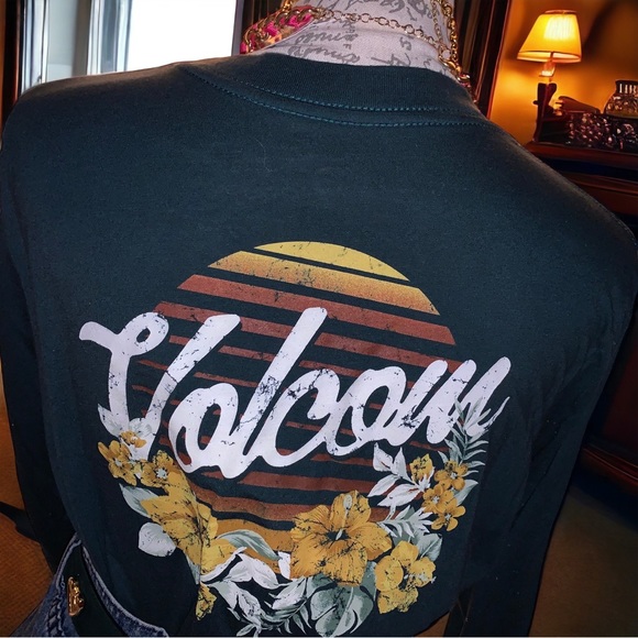 Volcom Emerald Green Forest Pine Sunset Bloom Floral Graphic Tee - Picture 3 of 16